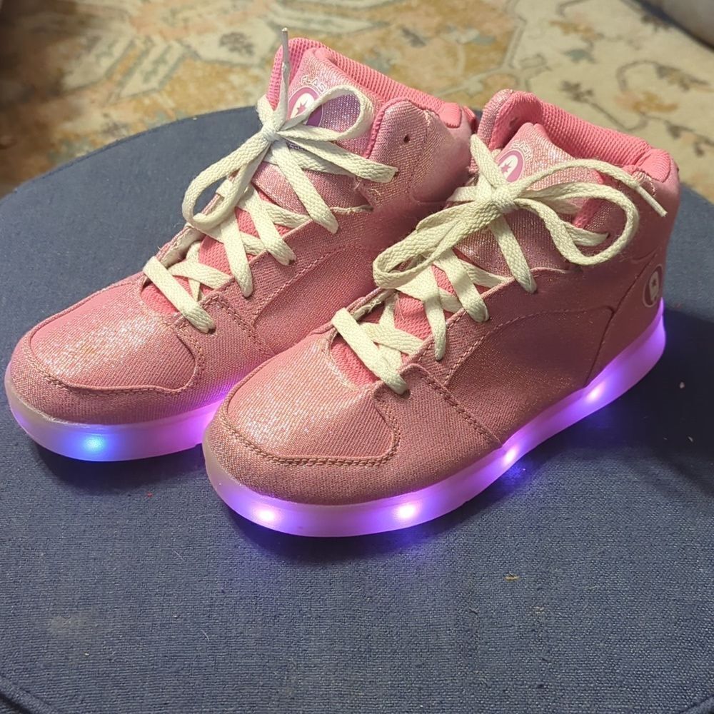 Fuscia Rechargeable Color Changing Light Up‎ LED pink sparkle Hi top, dance shoe
